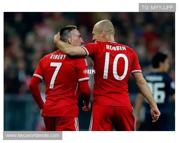 罗本与贝尔在边锋角色中展现出场均过顶传中分化趋势