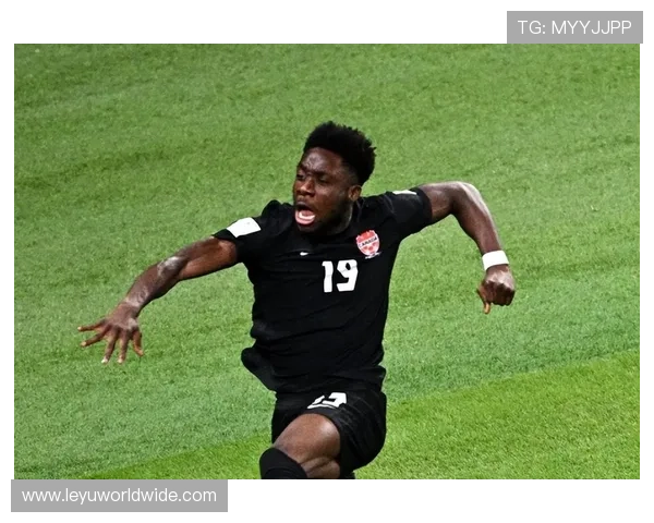 罗伯逊与阿方索-戴维斯在边后卫推进节奏中分化趋势明显