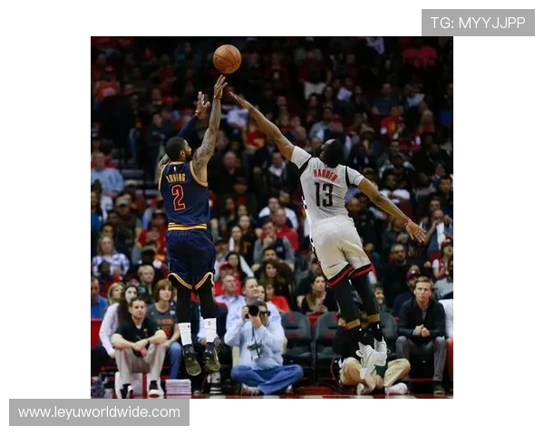 德隆·威廉姆斯突破组织结合，助球队提高关键时刻进攻效率